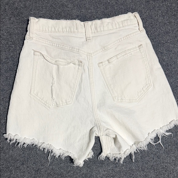 Abercrombie & Fitch White Frayed Jean Shorts - Picture 3 of 3